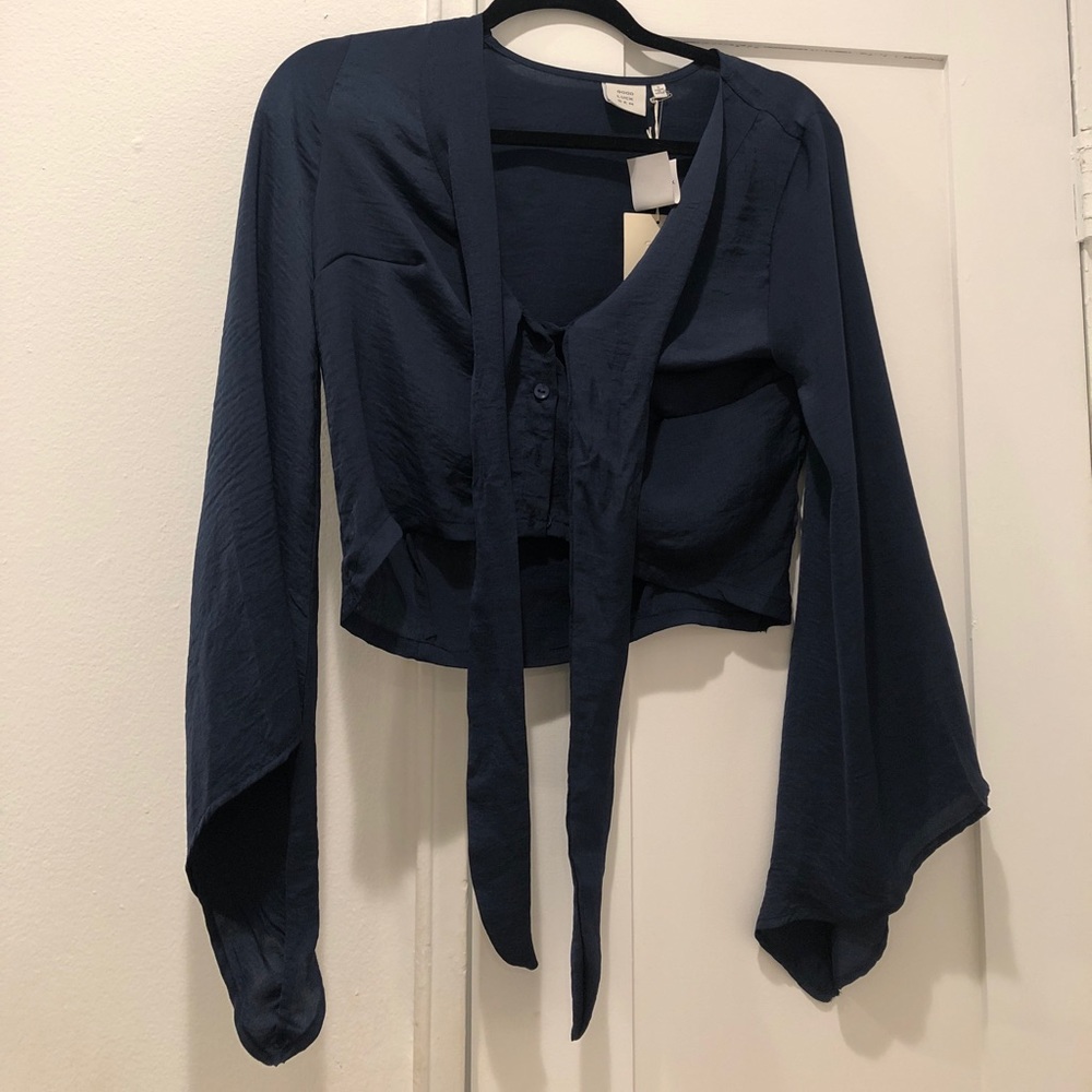 Cropped button down navy blouse